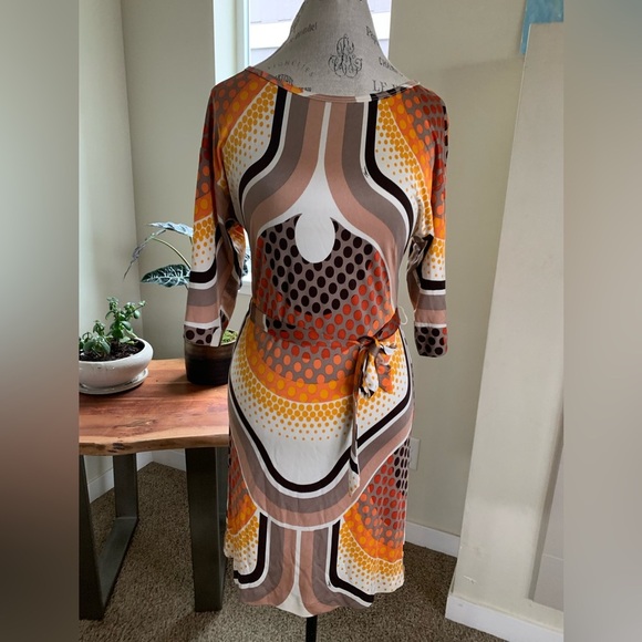 Trina Turk Dresses & Skirts - Trina Turk 100% Silk Dress Retro Tie Waist Sz 2 USA cocktail